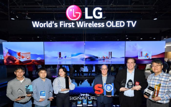 LG 올레드 TV, CES 공식 어워드 ‘최고 제품’ 등극