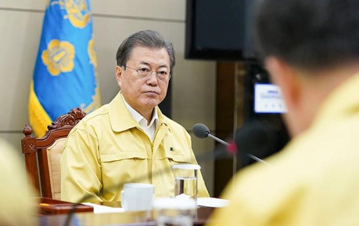 문재인 대통령 “신천지 예배·장례식 참석자 철저조사”