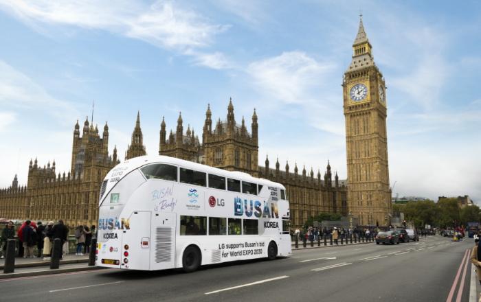 부산엑스포 응원 ‘LG 엑스포 버스’, 런던 시내 달린다