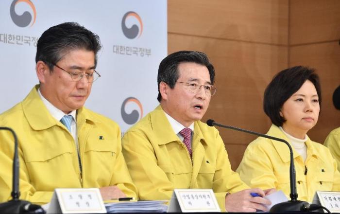 마스크 약국·우체국·농협 판매 2배로…주당 1인2매 구매제한