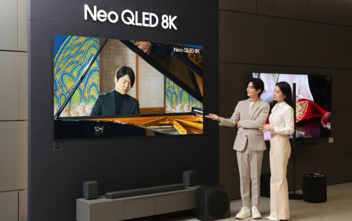 삼성전자, 피아니스트 조성진 연주 8K 영상 공개