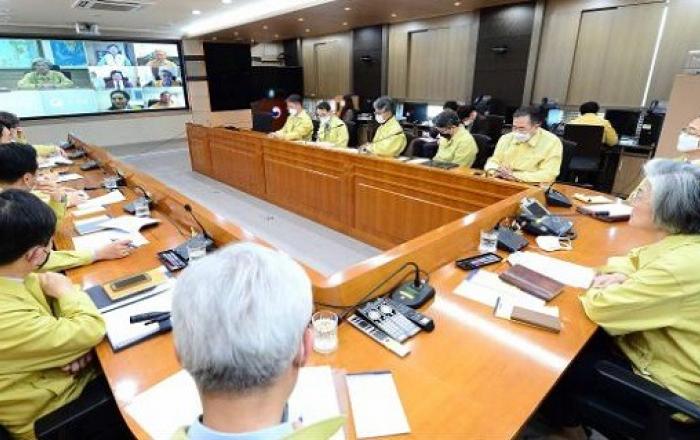 강경화 장관, 유럽 공관장 화상회의 개최…코로나19 상황 점검