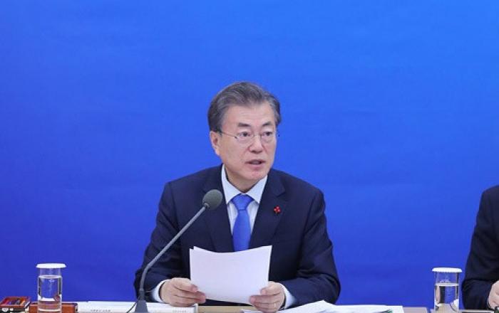 문재인 대통령 “50조원 특단 금융조치…중기·자영업자 자금난 해소”