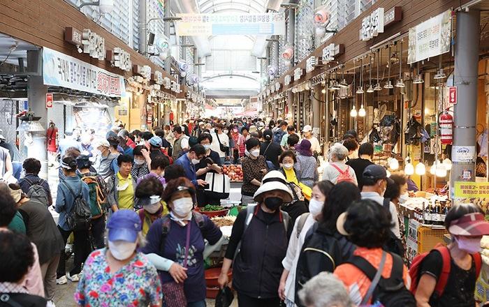 전통시장 온누리상품권 환급, 4월에도 혜택 누리세요