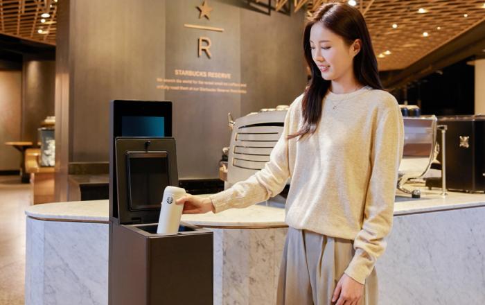 LG전자, 스타벅스 全 매장 「텀블러 세척기」 설치, 일회용컵 줄여 ESG 경영 실천