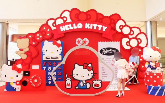 헬로키티부터 ‘하이큐!!’까지…신세계百, 백캉스 고객 잡는다