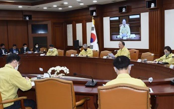 정부, 코로나19 타격 입은 관광, 통신·방송, 영화 업종별 지원방안