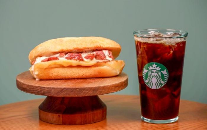 스타벅스, 유용욱 셰프와 협업한 테이스티 저니 샌드위치 대박 행렬