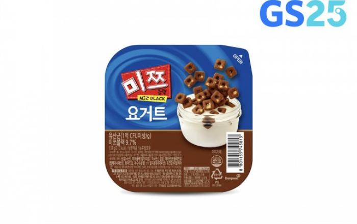 GS25 ‘미쯔블랙 요거트’ PB 요거트 최초 매출 1위… 오리온과 전략적 협업 성과
