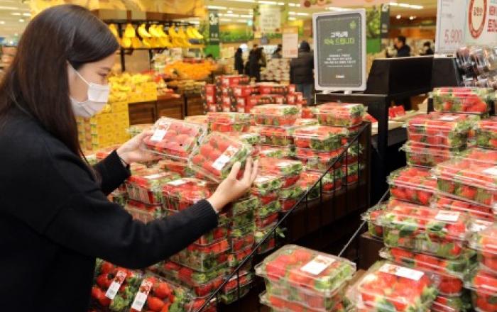 딸기·전복·초밥에 밥솥·노트북까지 파격 혜택! 이마트가 새해 첫주말 선보이는 파격 할인 품목은?