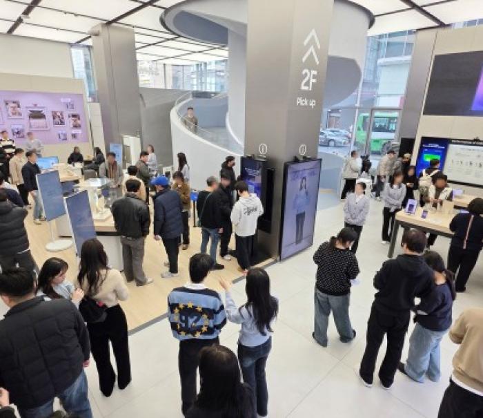 삼성전자 ‘갤럭시 S26 울트라’ 비교 체험 공간 ‘갤럭시 스튜디오’ 오픈