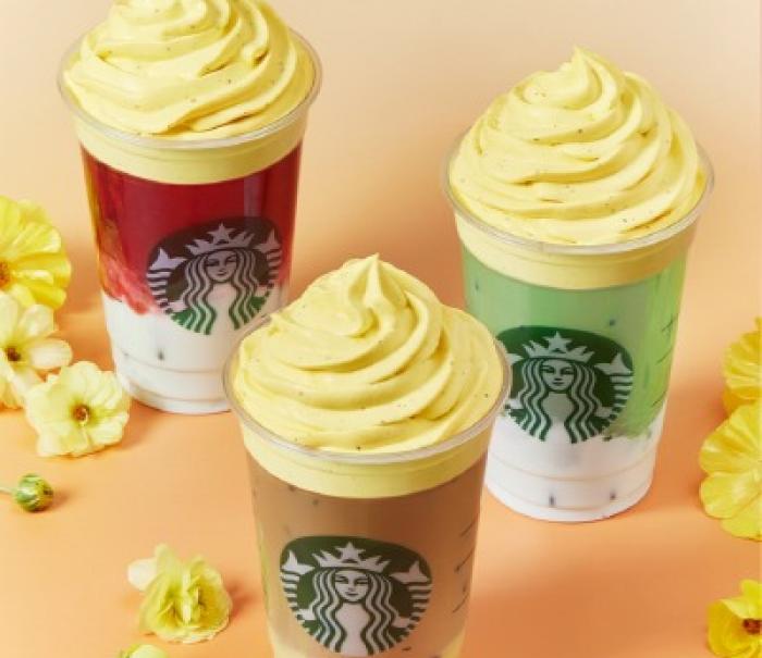 “10년간 봄을 달콤하게 물들인 슈크림 라떼” 스타벅스 ‘봄의 상징’ 슈크림 라떼의 진화… 10주년 맞아 슈크림 라인업 확대