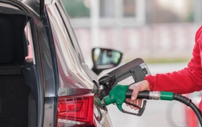 오늘부터 석유 최고가격제 시행…휘발유 출고가 리터 당 1724원