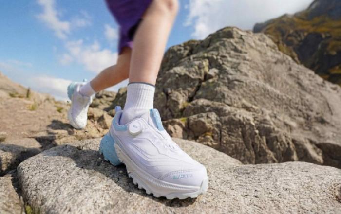 블랙야크 키즈, 성장기 자녀 위한 운동화 ‘라이트스텝 플라이’ 출시