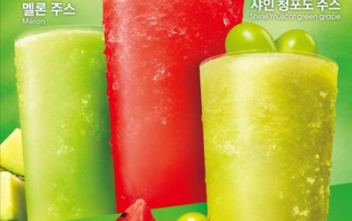 투썸플레이스, 생 수박·샤인 청포도·멜론 담은 여름 주스 3종 출시