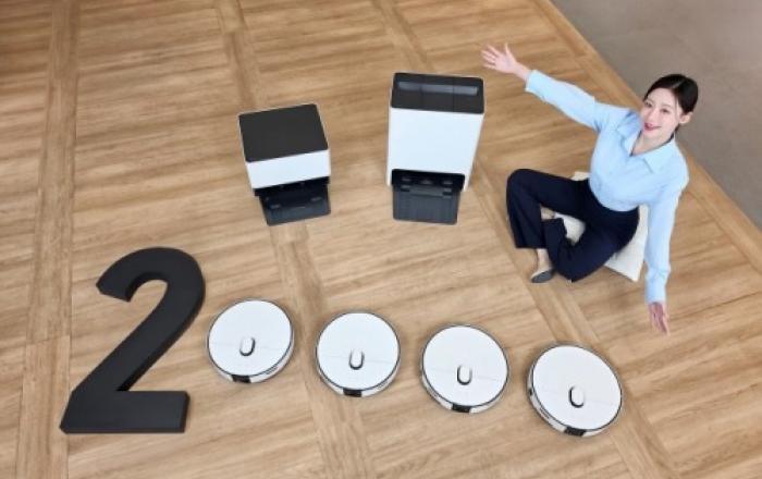 삼성전자 ‘비스포크 AI 스팀’ 로봇청소기, 월 판매 2만 대 돌파