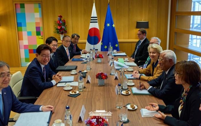 한-EU 안보·방위 협력 강화…'비밀정보보호협정' 협상 개시