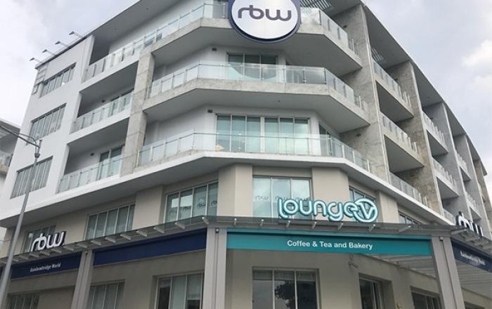 RBW, '네이버V·카카오M'과 손잡고 베트남 공략